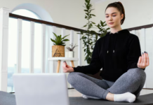 Online hypnotherapy training on ways to deal with stress